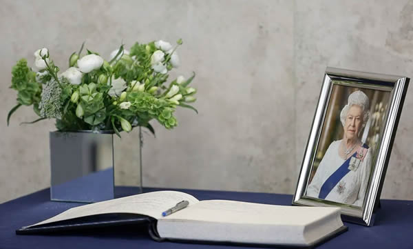 Libro de condolencias embajada brit�nica